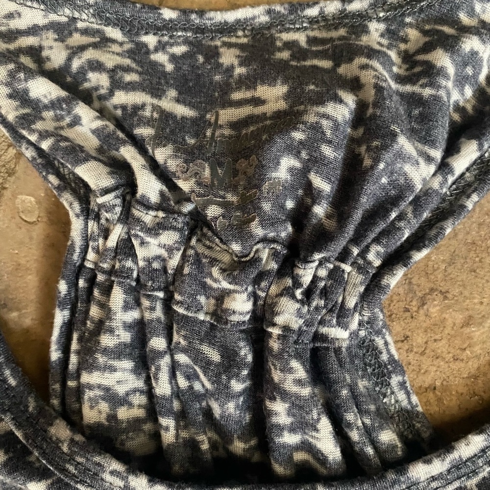 J. America grey and white University of Arizona Wildcats razorback tank top. M - Picture 7 of 8